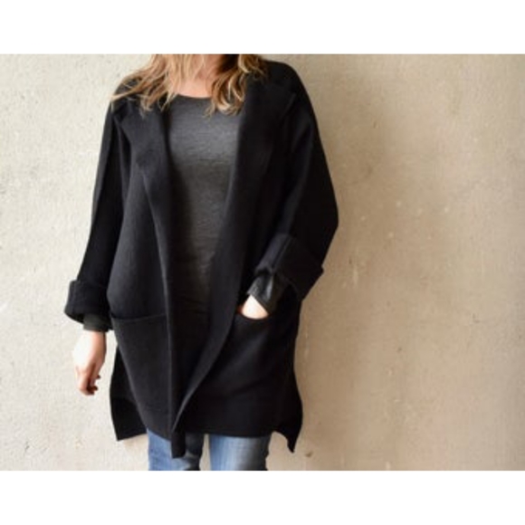 Banana Republic Sweaters - BANANA REPUBLIC knit minimalist cocoon cardigan